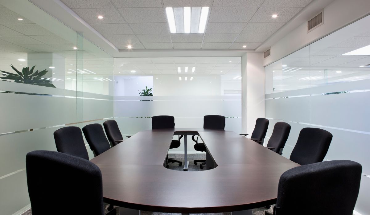 Phòng họp thiết kế đơn giản