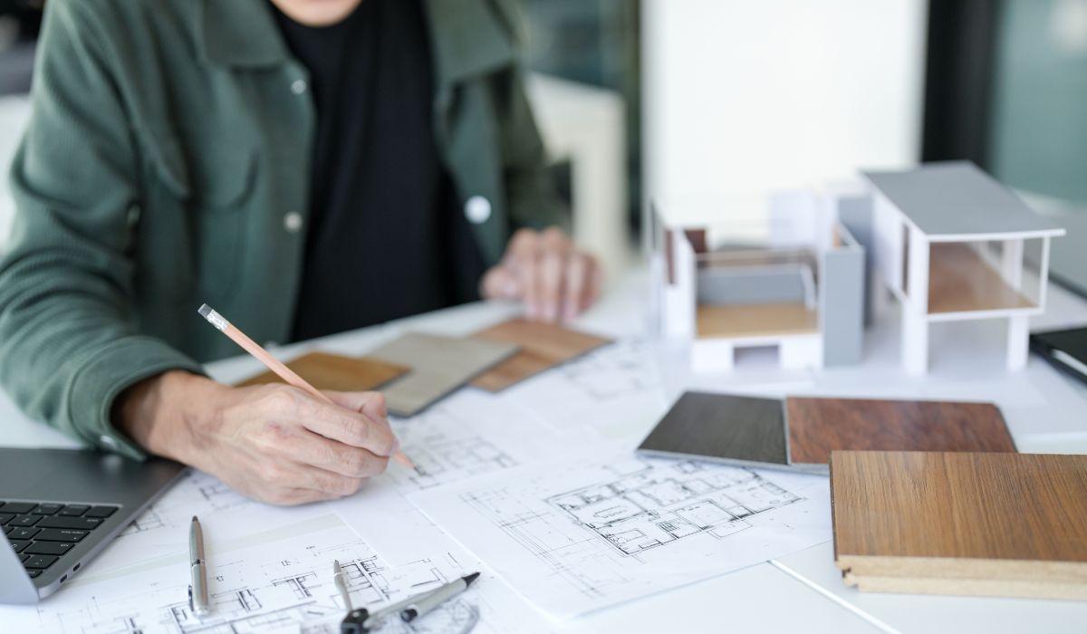 Kiểm tra và đối chiếu hồ sơ thiết kế, vật liệu thi công