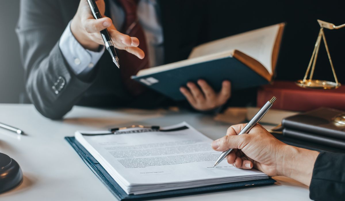 Rủi ro pháp lý và hành chính khi thi công văn phòng