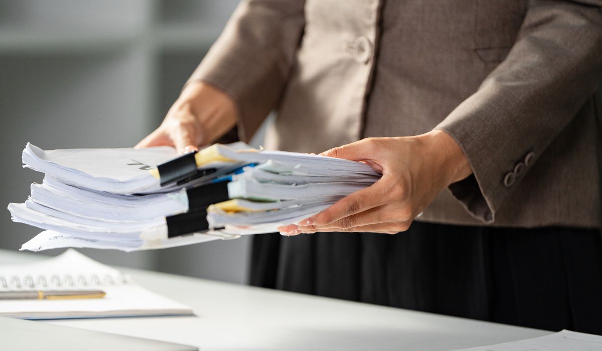 Thu thập và tổng hợp hồ sơ hoàn công văn phòng