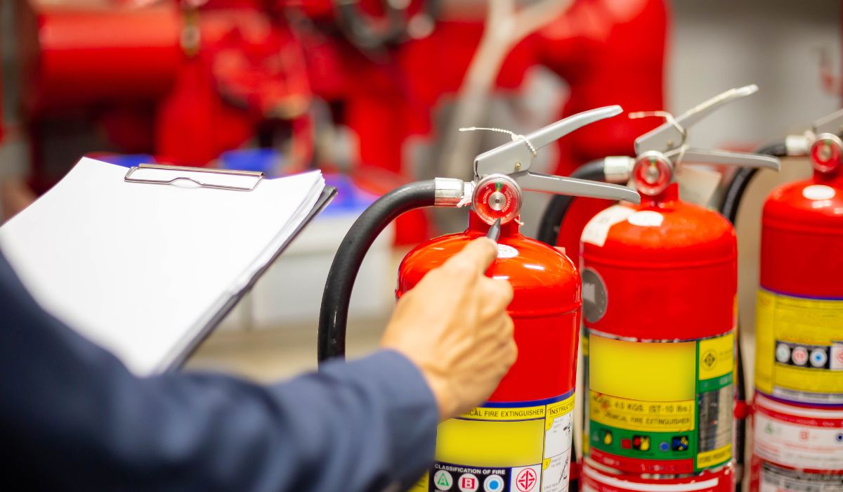 Kiểm tra thiết bị chữa cháy trong hệ thống PCCC